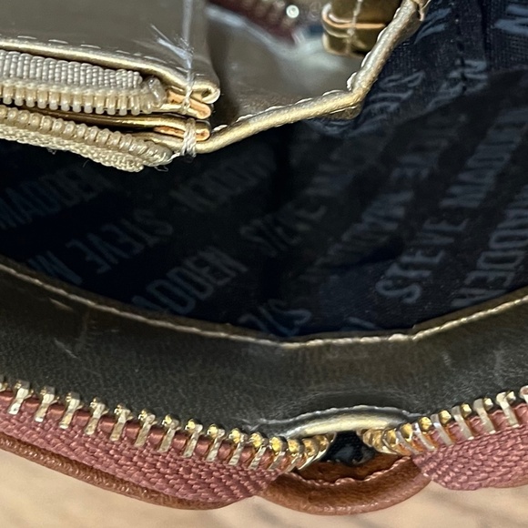 Steve Madden Brown Wallet with Zipper and Handle (about 5 inch square) - Picture 8 of 11